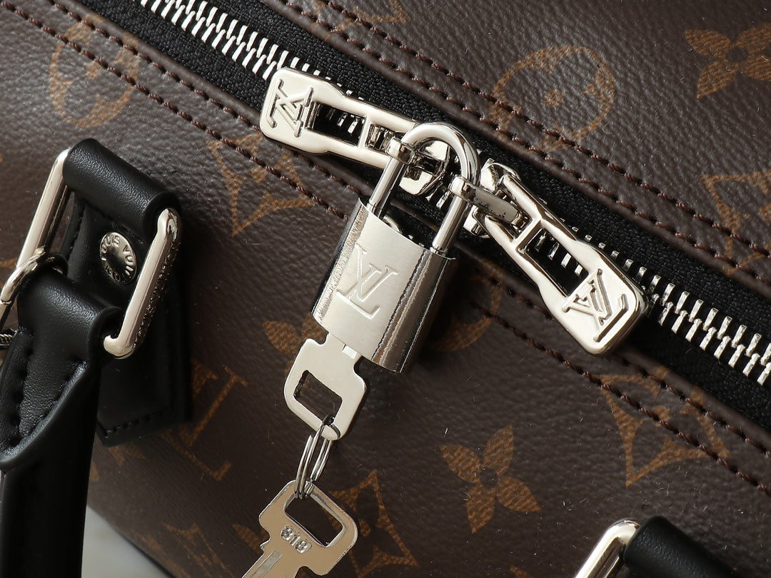 LV Speedy Soft 30 Boho Handbag — view 8