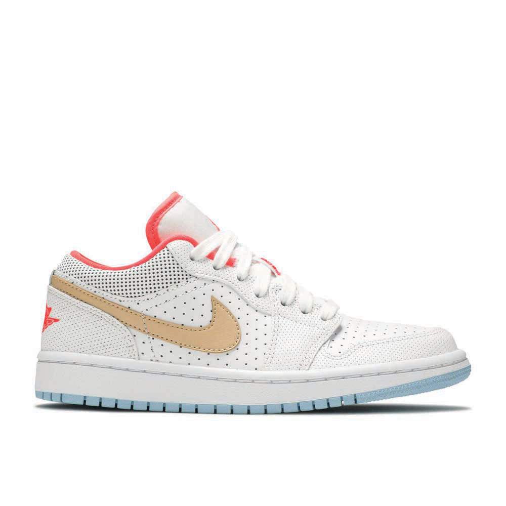 Air Jordan 1 Low SE ¡®White Sesame¡¯ Unfading Sneaker — view 1