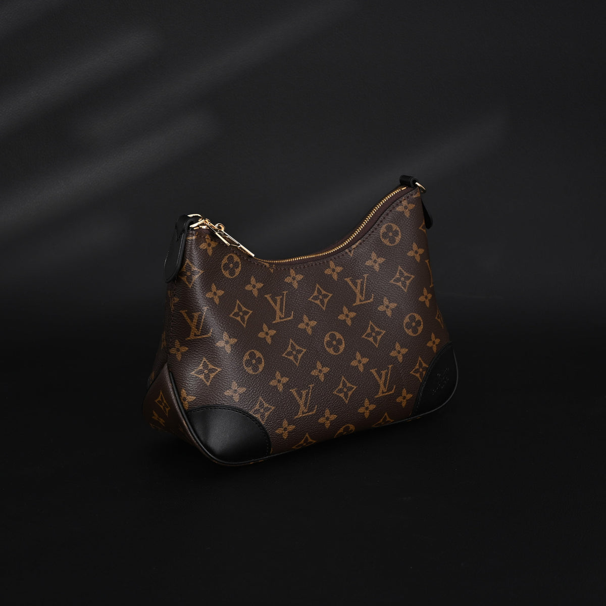 Louis Vuitton Monogram Canvas Pochette Shoulder Bag — view 14