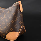 Louis Vuitton Monogram Canvas Shoulder Bag — view 9