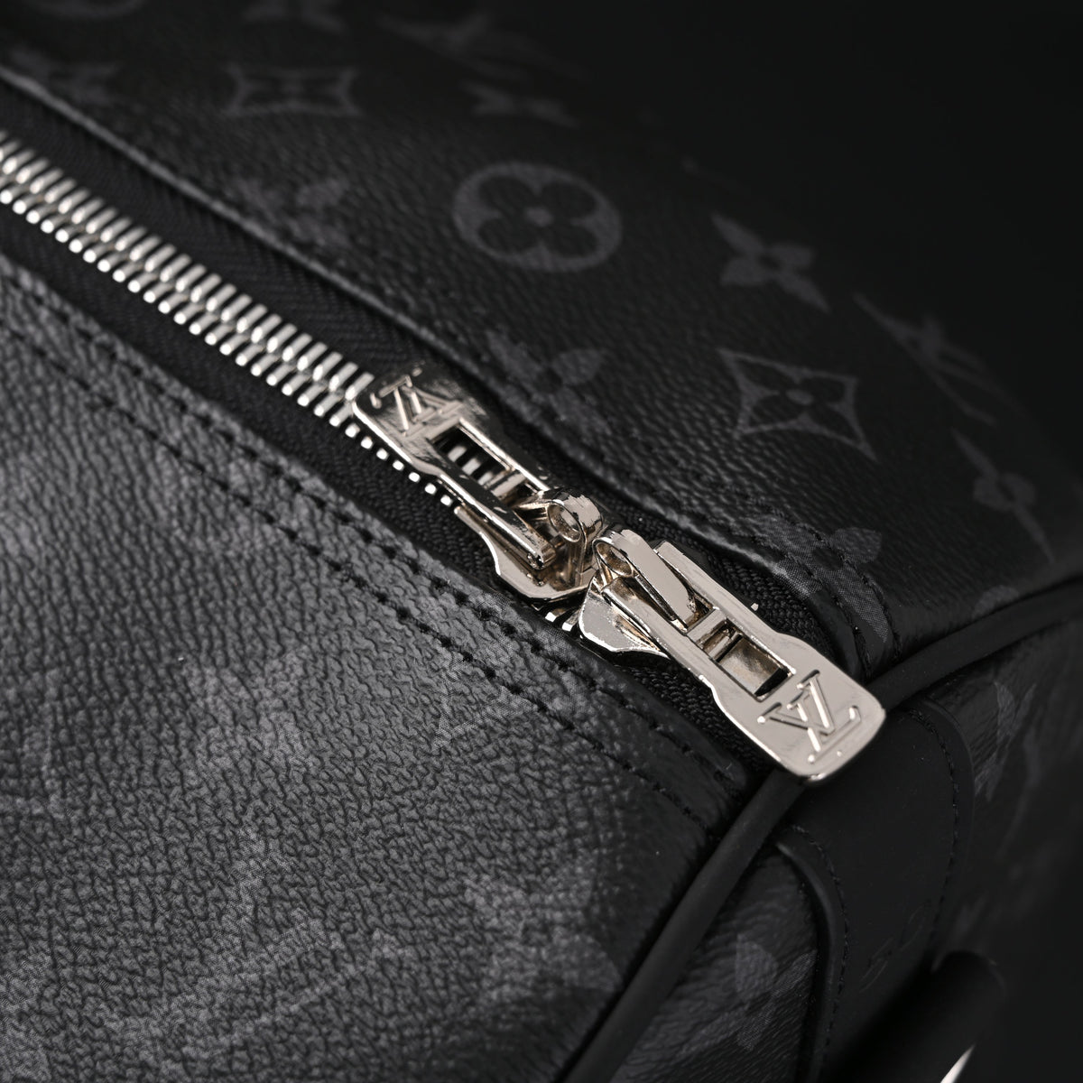 Louis Vuitton Keepall Bandoulière 50 Monogram Eclipse Travel Bag — view 4