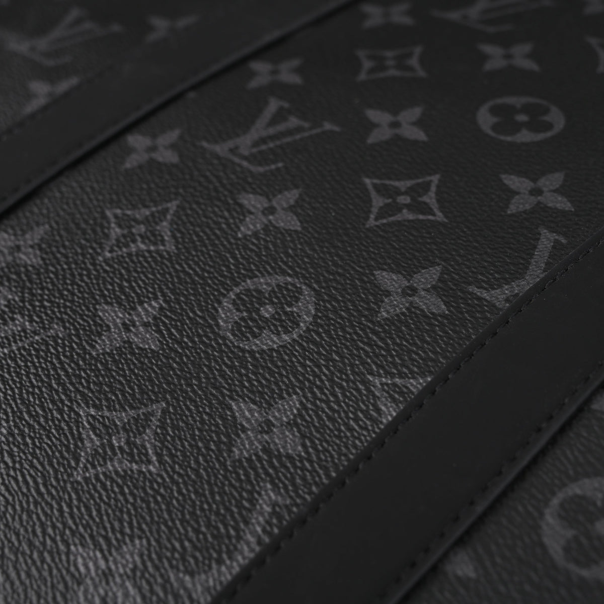 Louis Vuitton Keepall Bandoulière 50 Monogram Eclipse Travel Bag — view 11