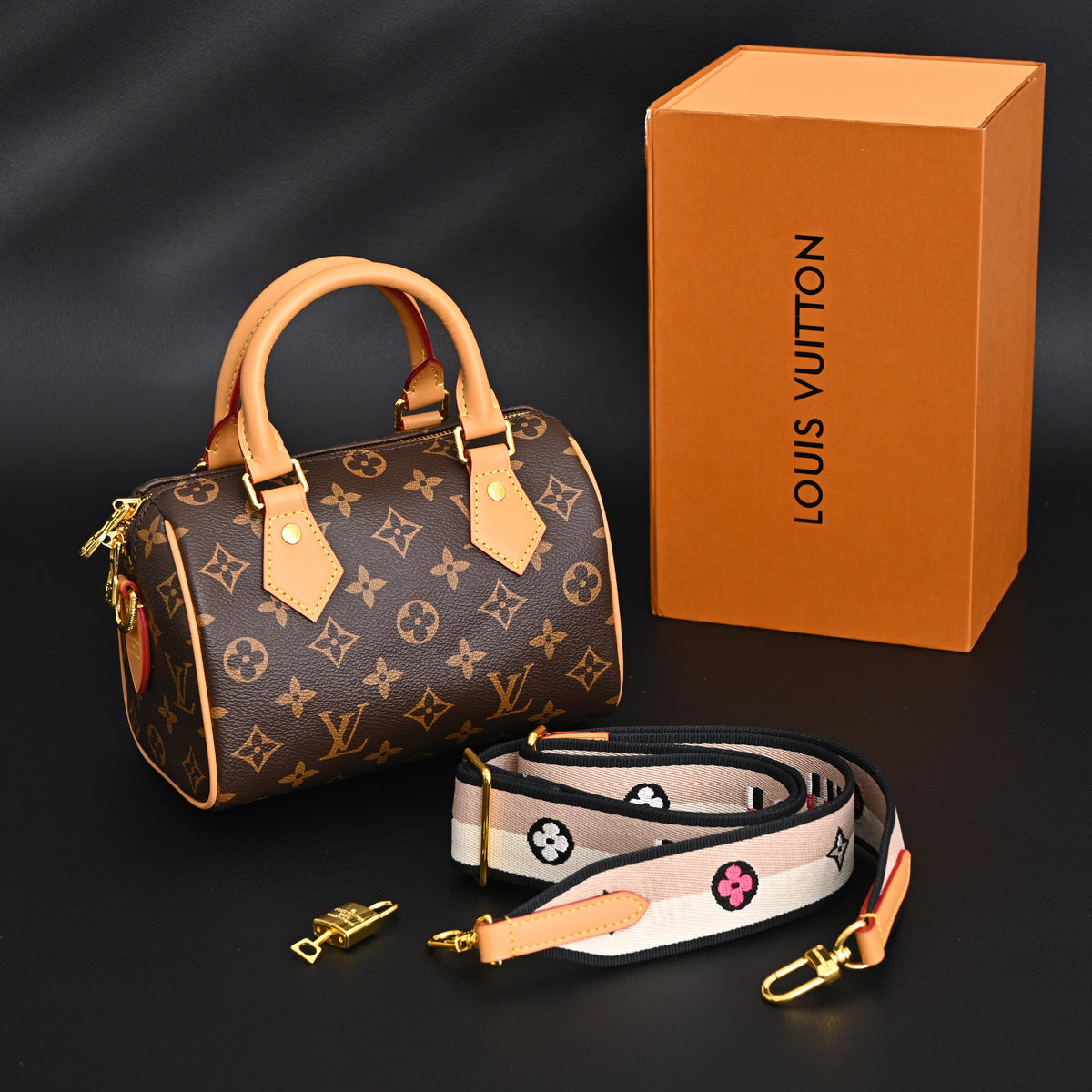 Louis Vuitton Speedy Bandoulière 25 Monogram Canvas Handbag — view 1