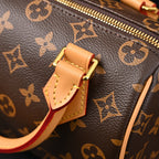 Louis Vuitton Speedy Bandoulière 25 Monogram Canvas Handbag — view 18