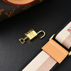 Louis Vuitton Speedy Bandoulière 25 Monogram Canvas Handbag — view 17