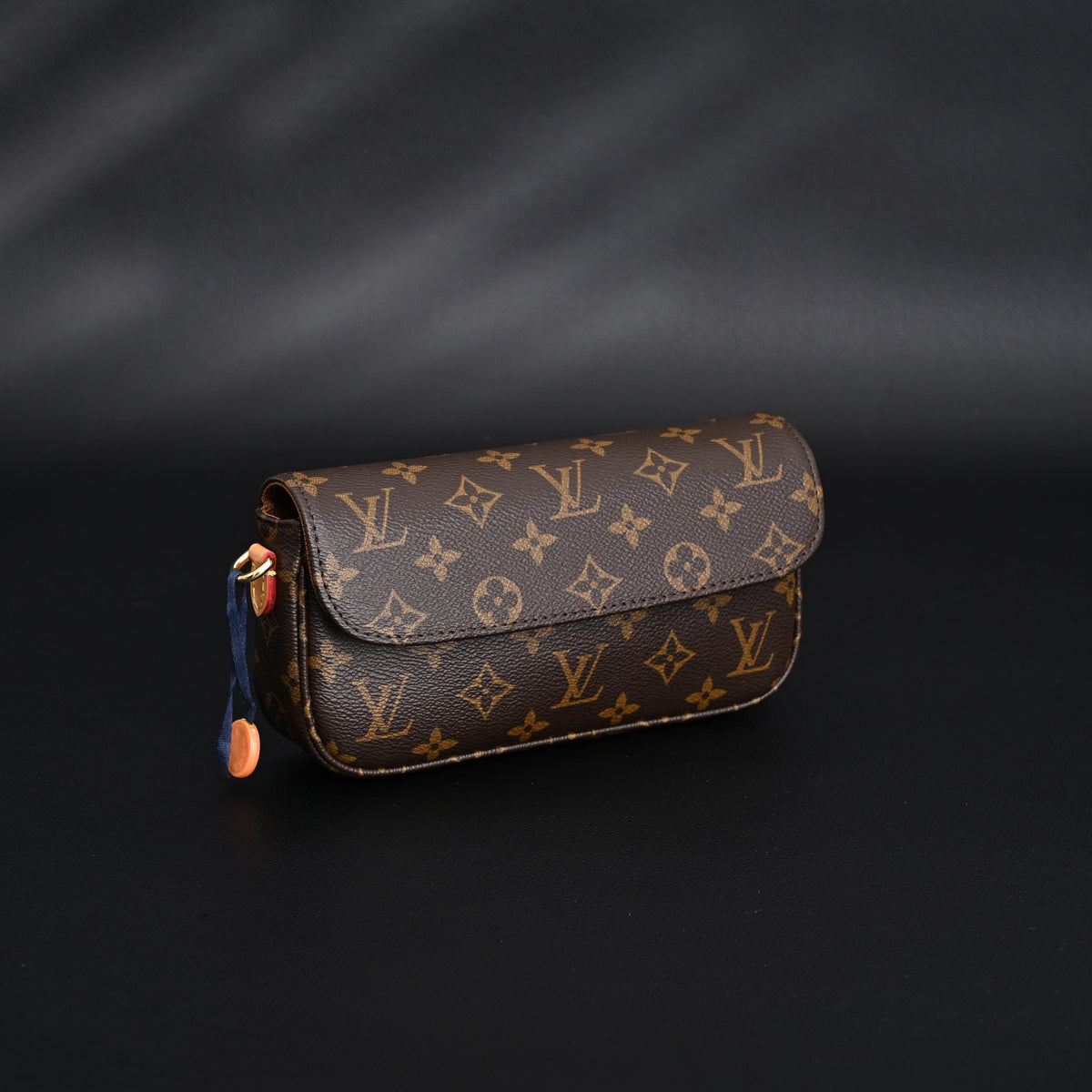 Louis Vuitton Félicie Pochette Monogram Canvas Chain Wallet — view 15