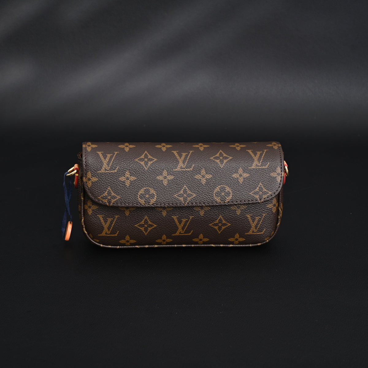 Louis Vuitton Félicie Pochette Monogram Canvas Chain Wallet — view 9