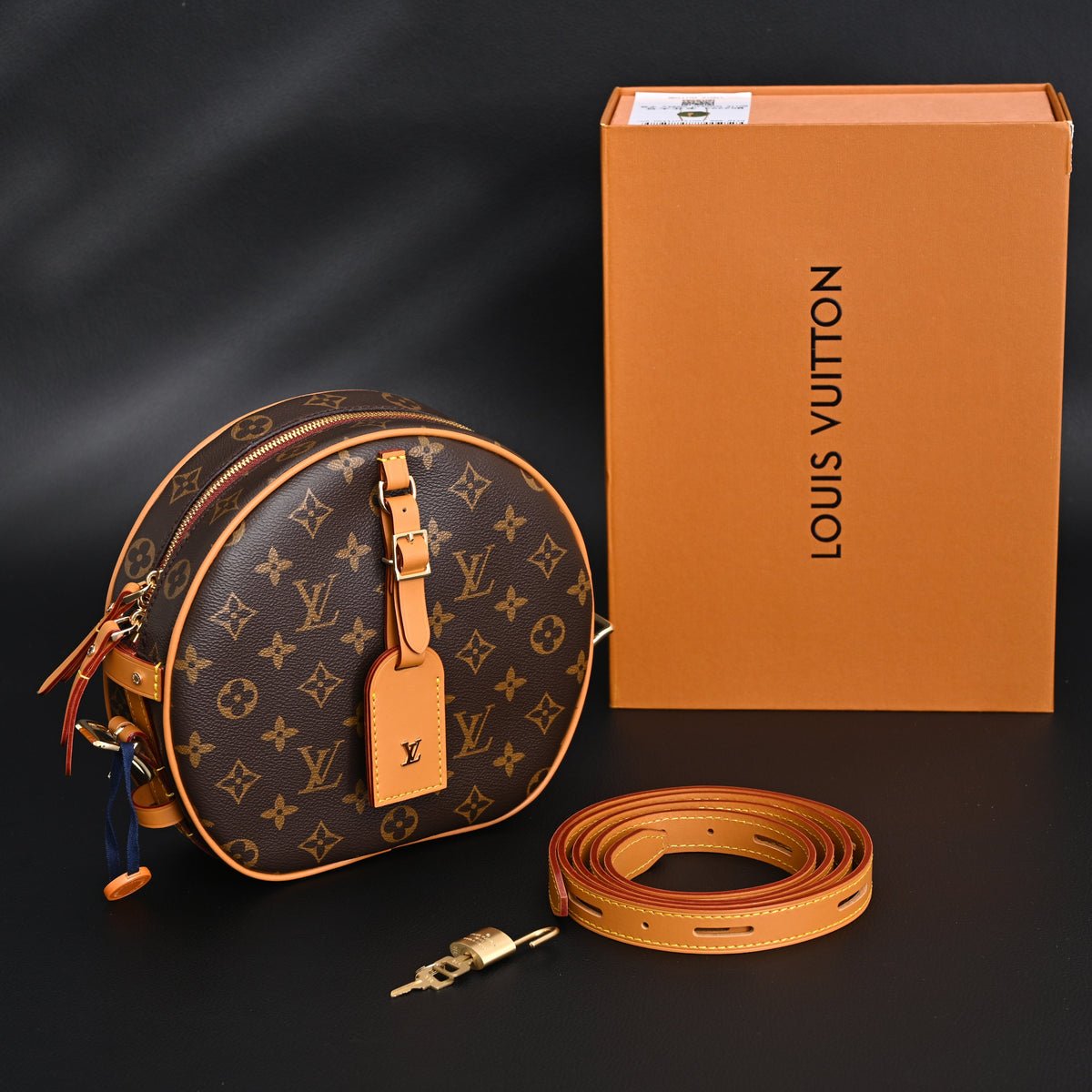 Louis Vuitton Boîte Chapeau Souple MM – Monogram Canvas Crossbody Bag — view 1