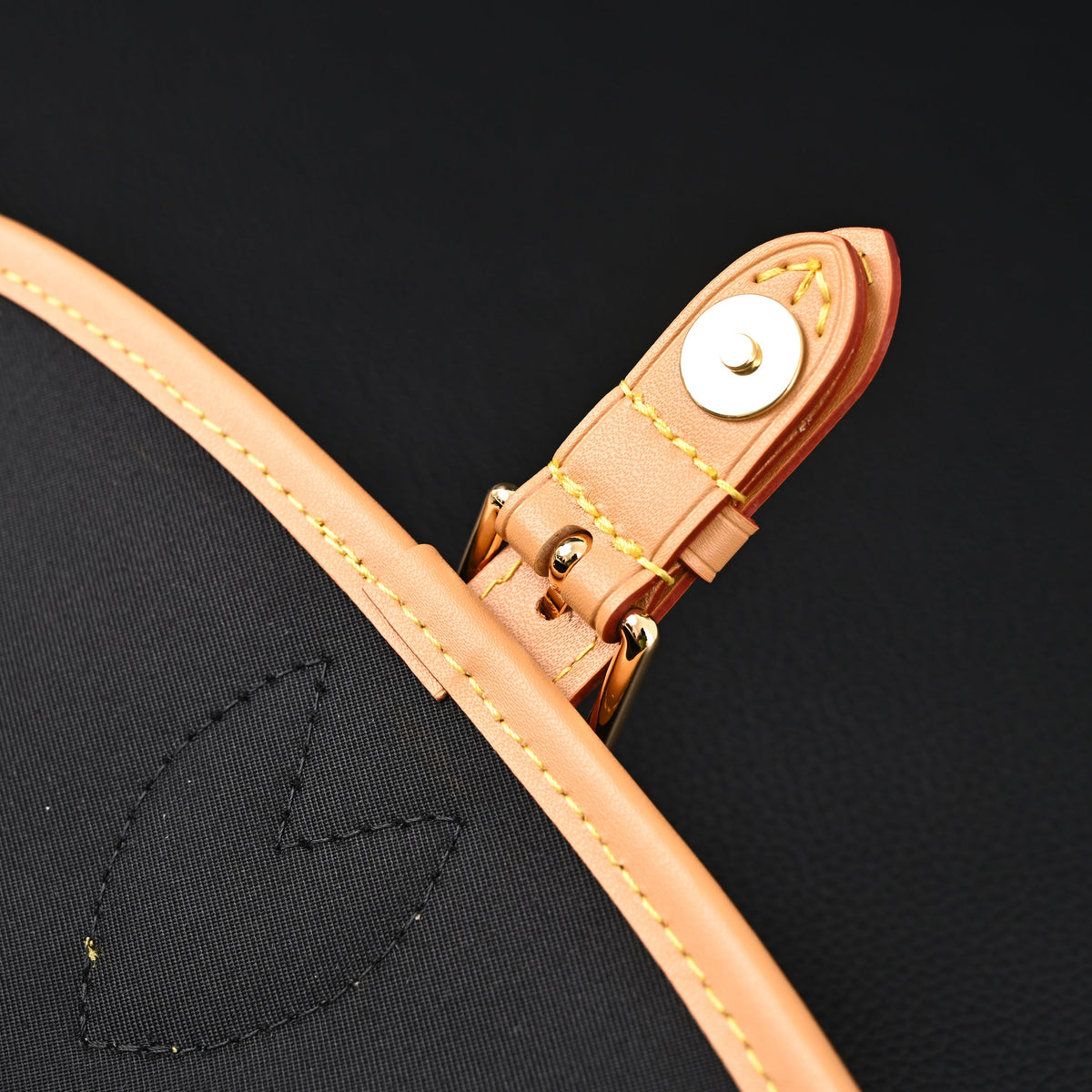 Louis Vuitton Croissant Bag Monogram Canvas — view 6