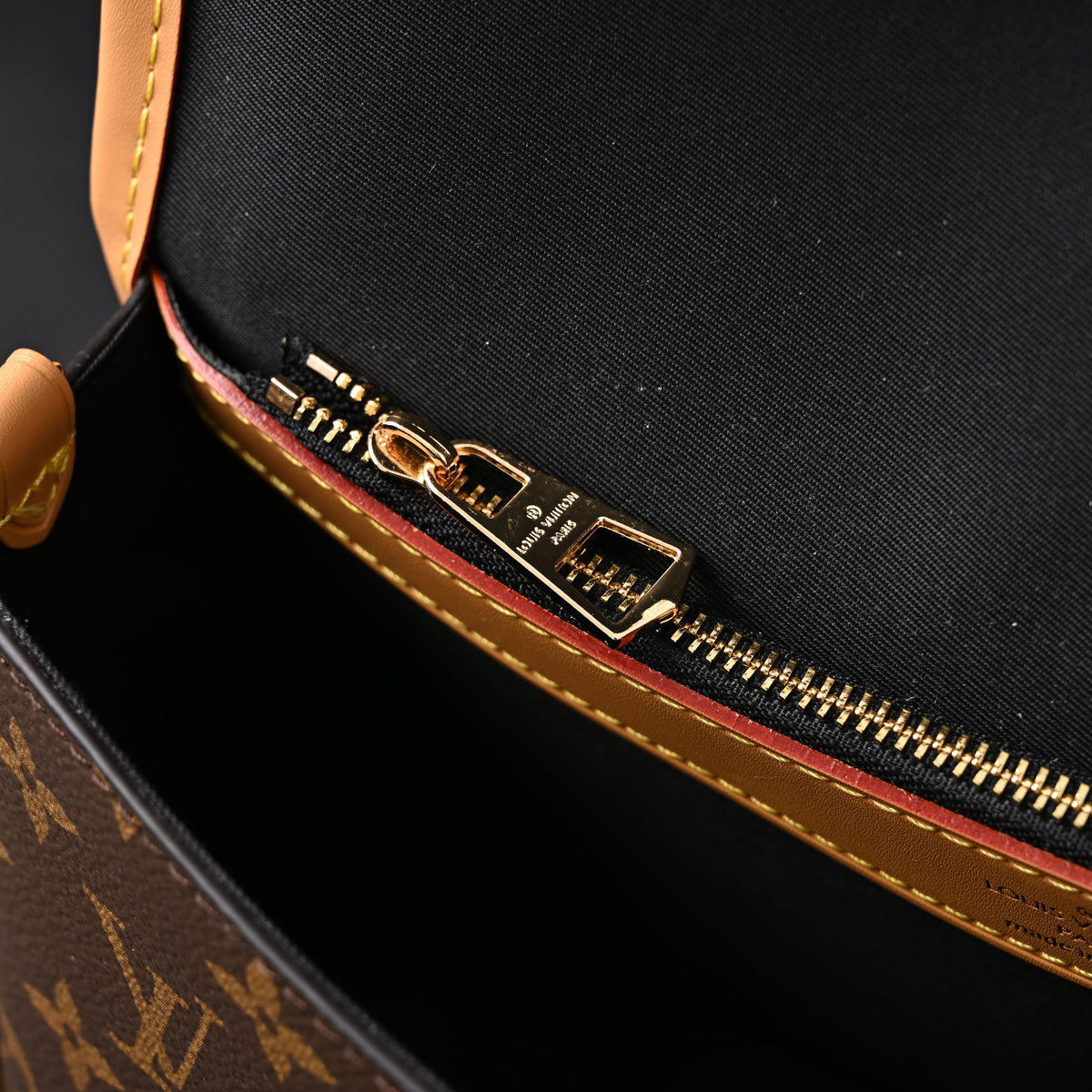 Louis Vuitton Croissant Bag Monogram Canvas — view 8