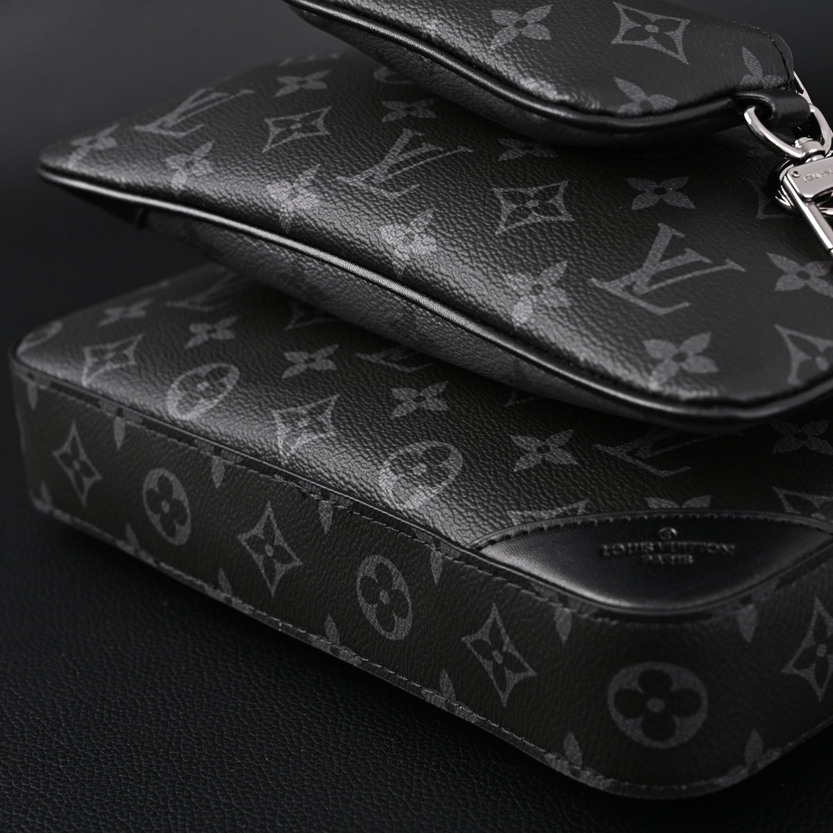 Louis Vuitton Discovery Pochette MM – Monogram Eclipse — view 16