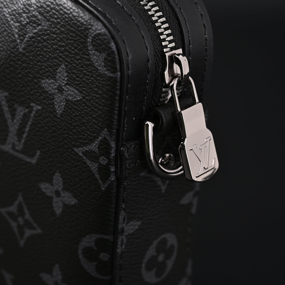 Louis Vuitton Discovery Pochette MM – Monogram Eclipse — view 7