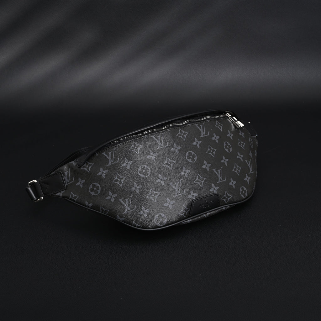 Louis Vuitton Discovery Bumbag – Monogram Eclipse — view 6