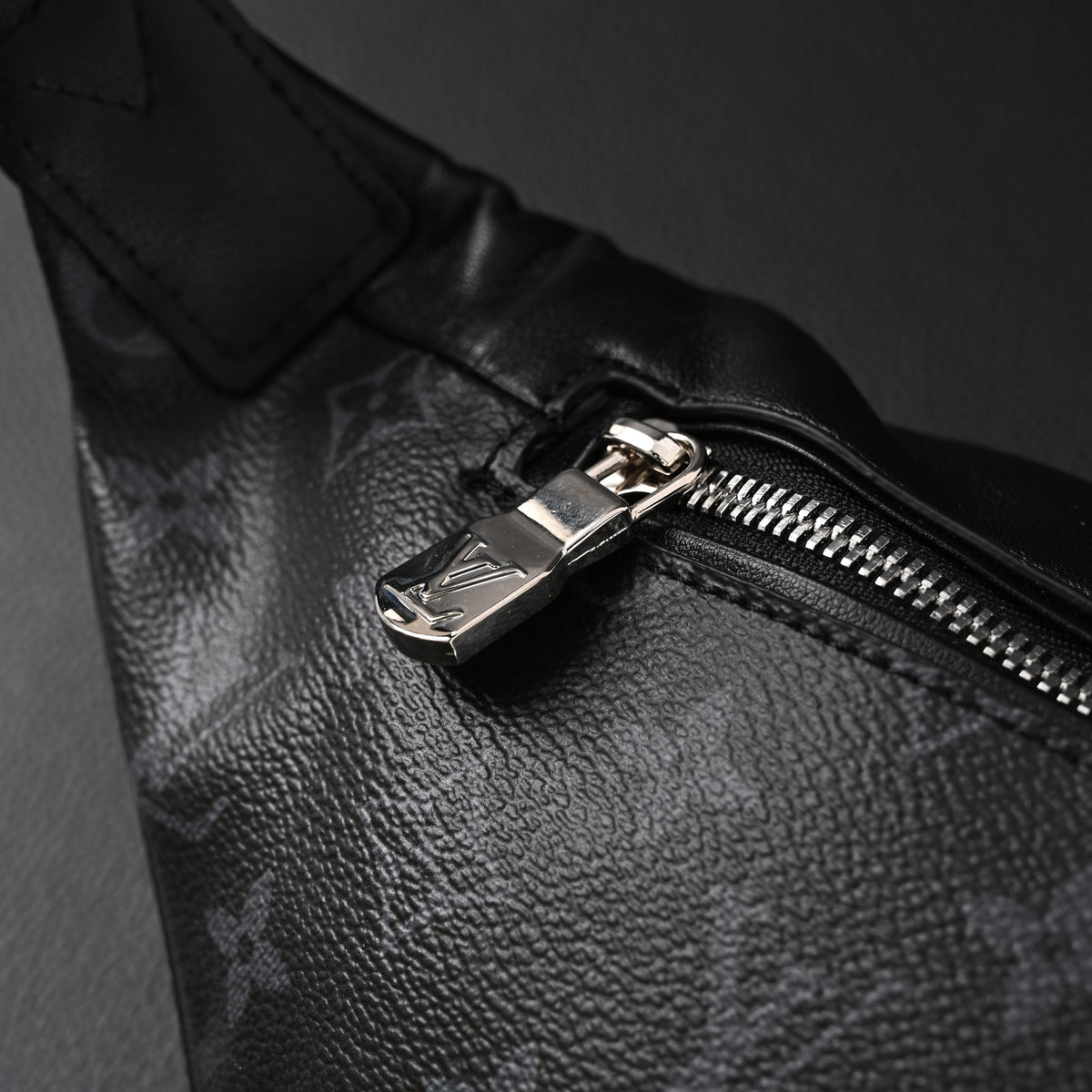 Louis Vuitton Discovery Bumbag – Monogram Eclipse — view 3