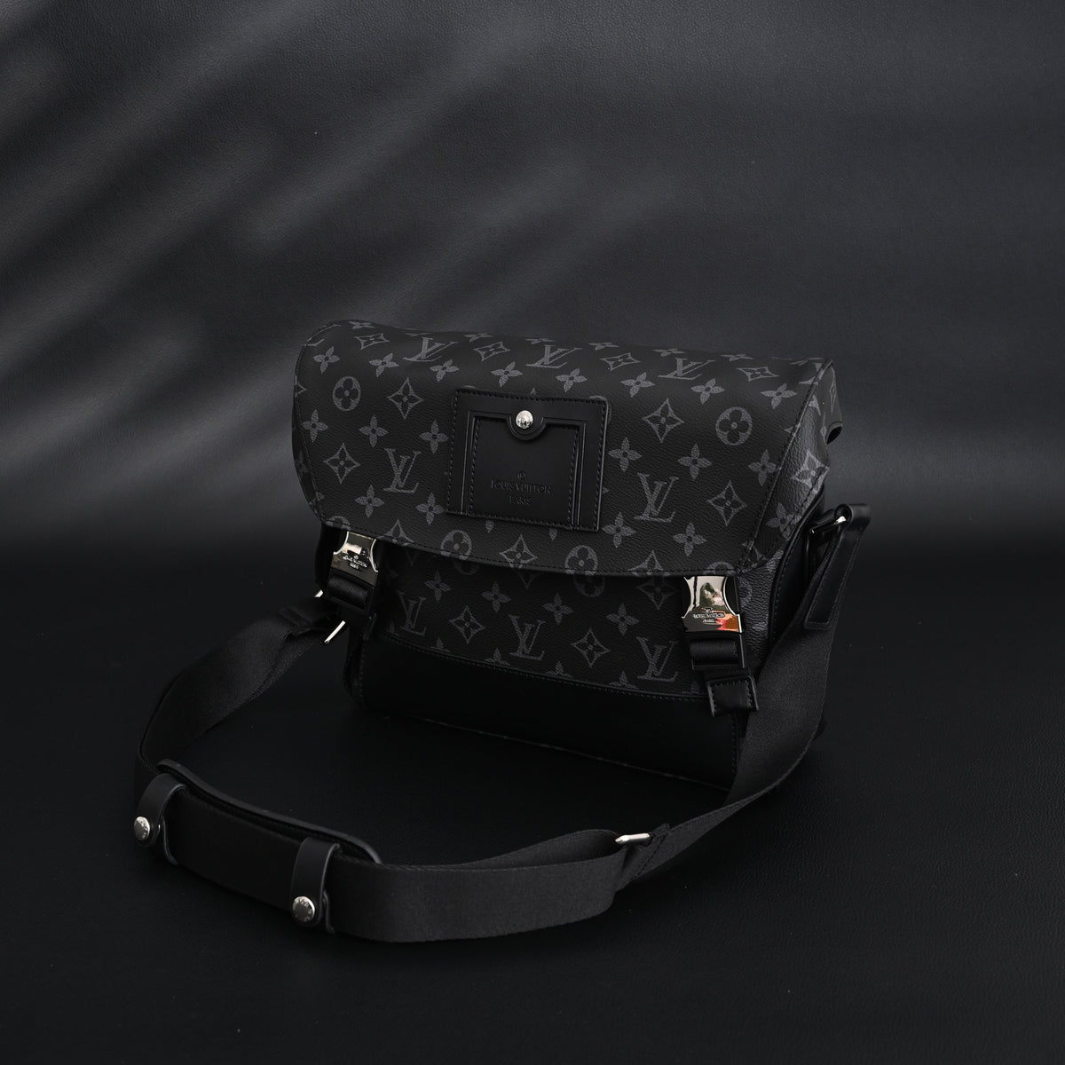 Louis Vuitton Messenger Bag – Monogram Eclipse Canvas — view 6