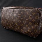Louis Vuitton Neverfull MM Tote Bag – Monogram Canvas with Red Interior — view 14