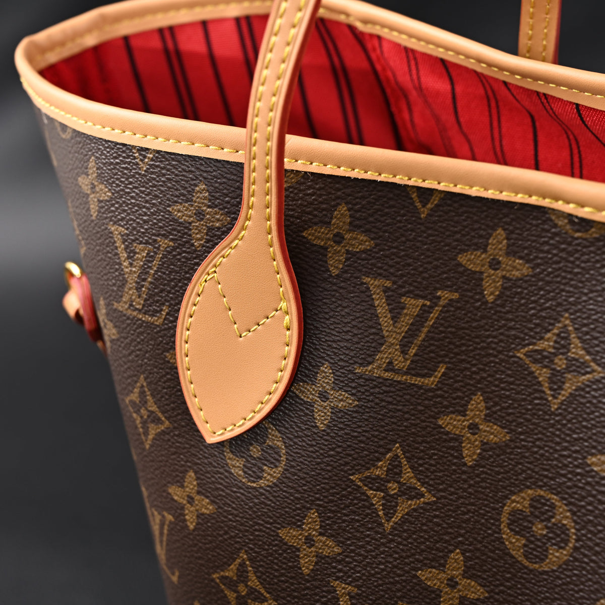 Louis Vuitton Neverfull MM Tote Bag – Monogram Canvas with Red Interior — view 16