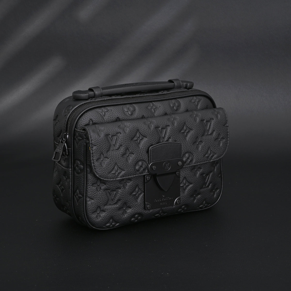 Louis Vuitton Capucines BB Top Handle Bag – Black Taurillon Leather - Classic Black — view 15