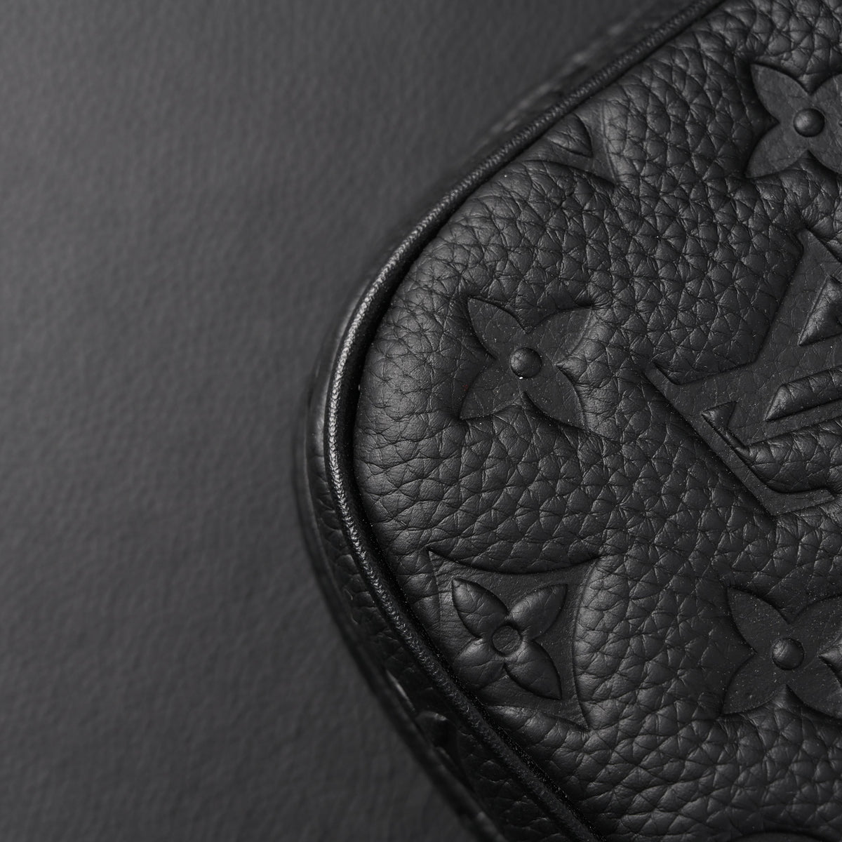 Louis Vuitton Capucines BB Top Handle Bag – Black Taurillon Leather - Classic Black — view 14