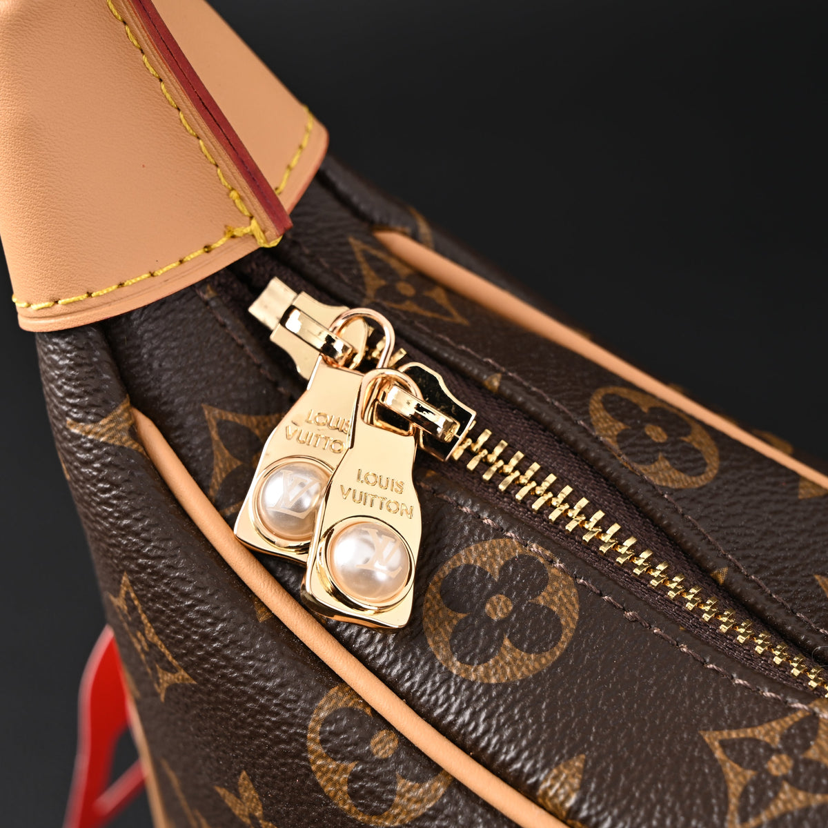 Louis Vuitton Monogram Canvas Graceful MM Shoulder Bag — view 13