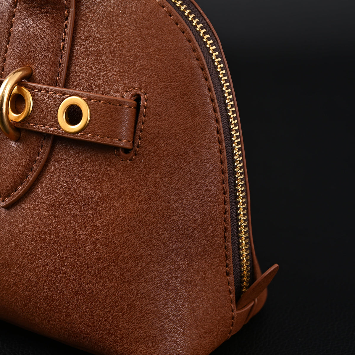 Gucci Horsebit 1955 Brown Leather Top Handle Bag - Classic Brown with Rich Texture — view 11