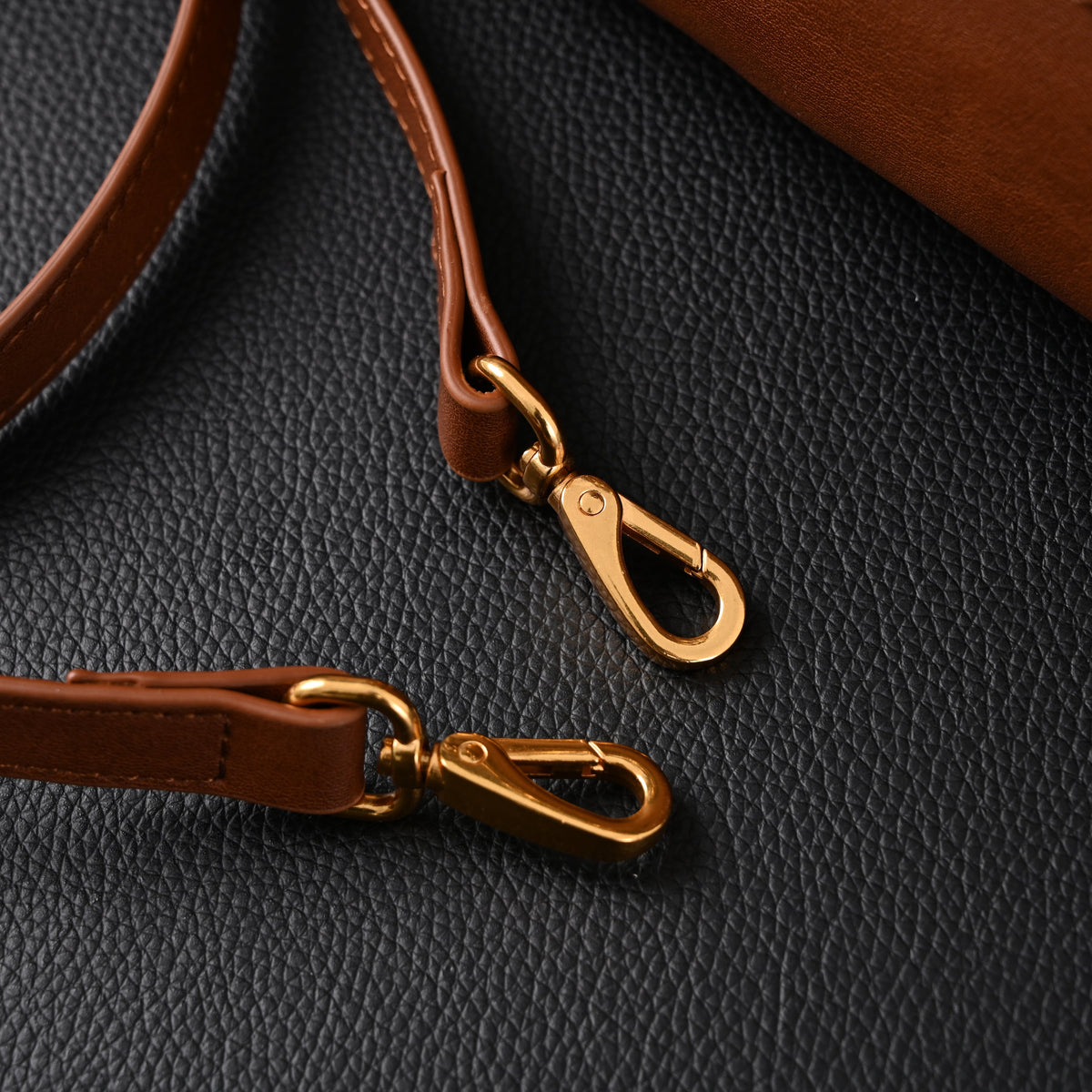 Gucci Horsebit 1955 Brown Leather Top Handle Bag - Classic Brown with Rich Texture — view 12
