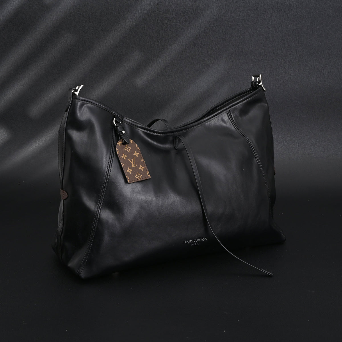 Louis Vuitton Black Mahina Leather Hobo Shoulder Bag — view 3
