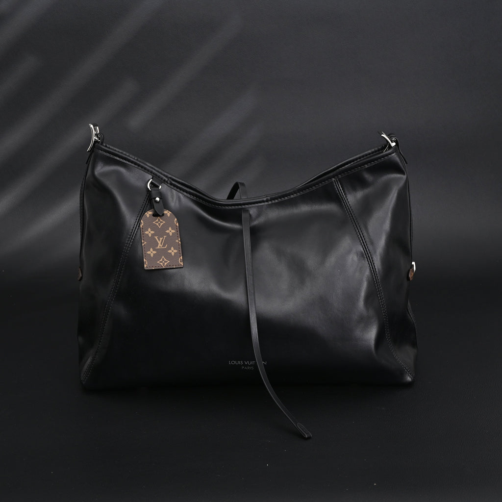 Louis Vuitton Black Mahina Leather Hobo Shoulder Bag — view 12