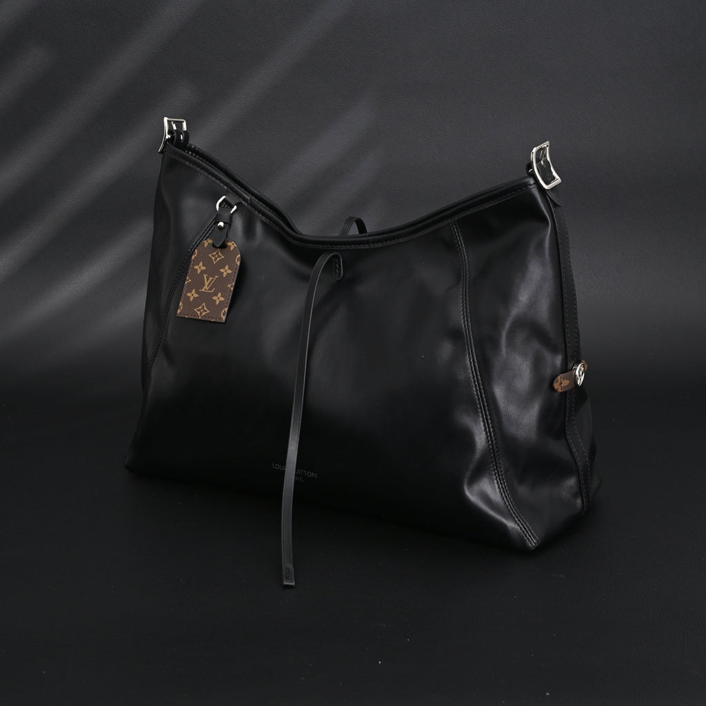 Louis Vuitton Black Mahina Leather Hobo Shoulder Bag — view 16