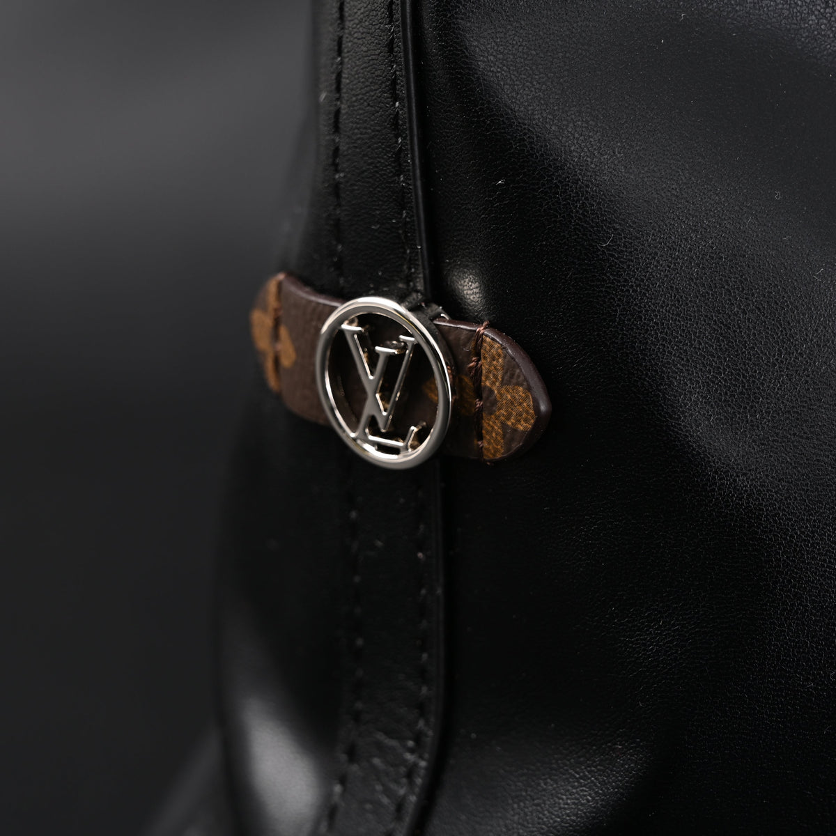Louis Vuitton Graceful MM Black Monogram Hobo Bag — view 12
