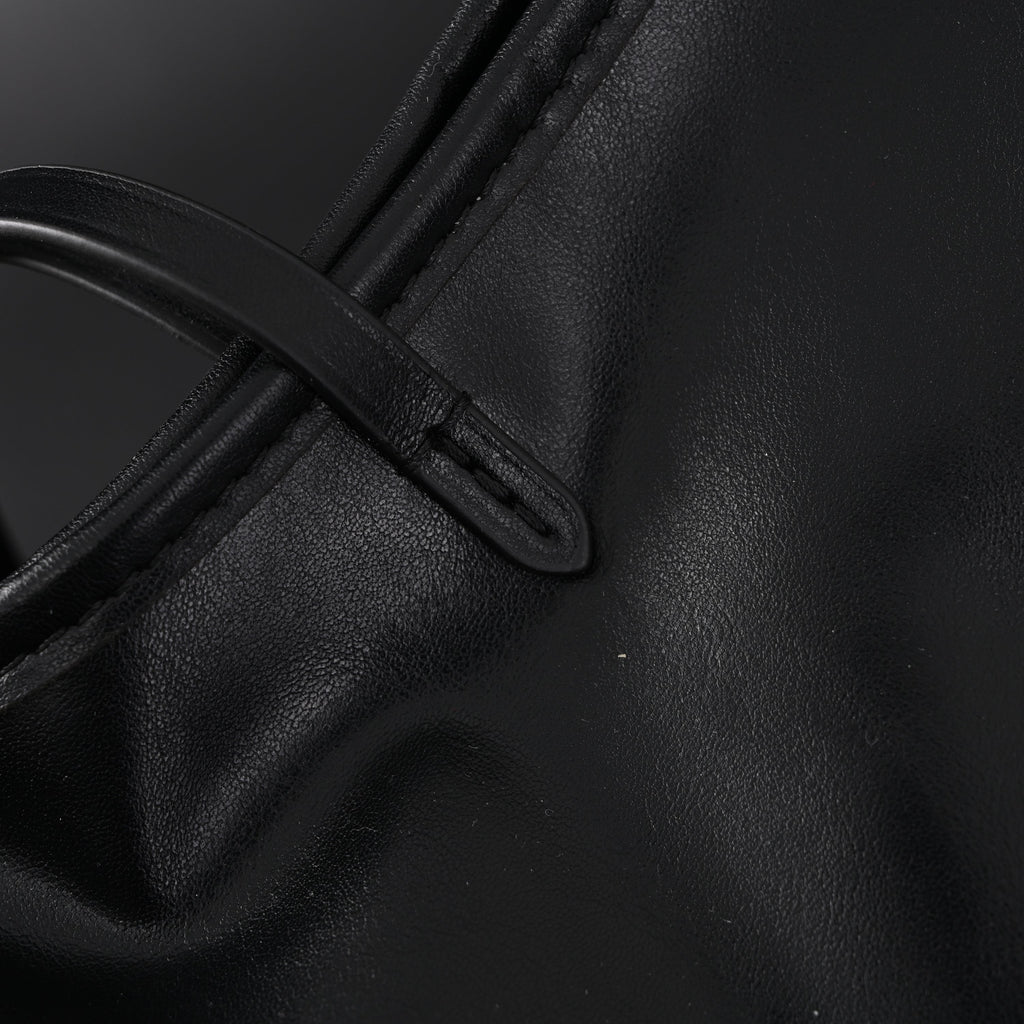 Louis Vuitton Black Mahina Leather Hobo Shoulder Bag — view 18