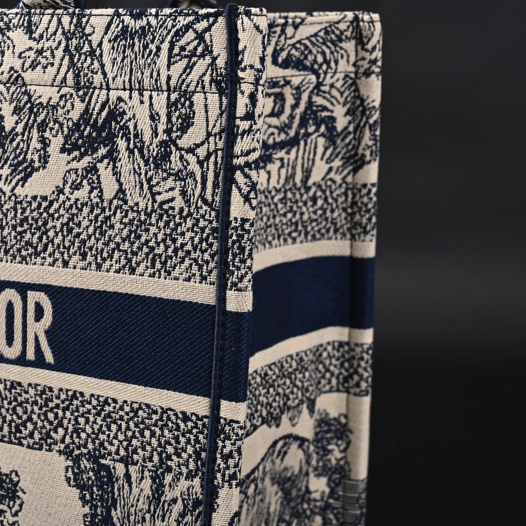 Dior Book Tote Bag – Blue Toile De Jouy Embroidery - Blue with Toile De Jouy Pattern — view 2
