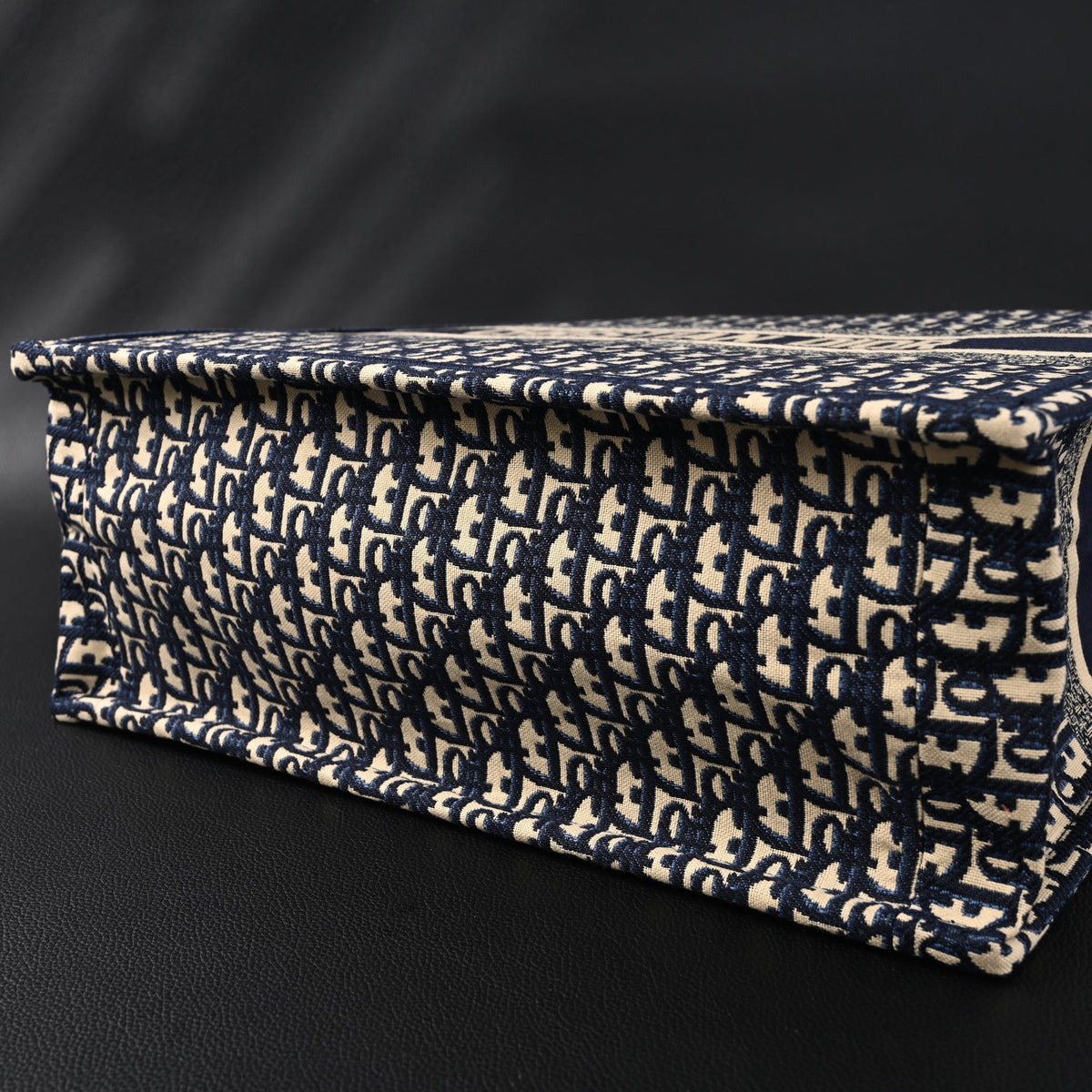 Christian Dior Large Book Tote – Blue Oblique Embroidery - Navy Blue — view 5