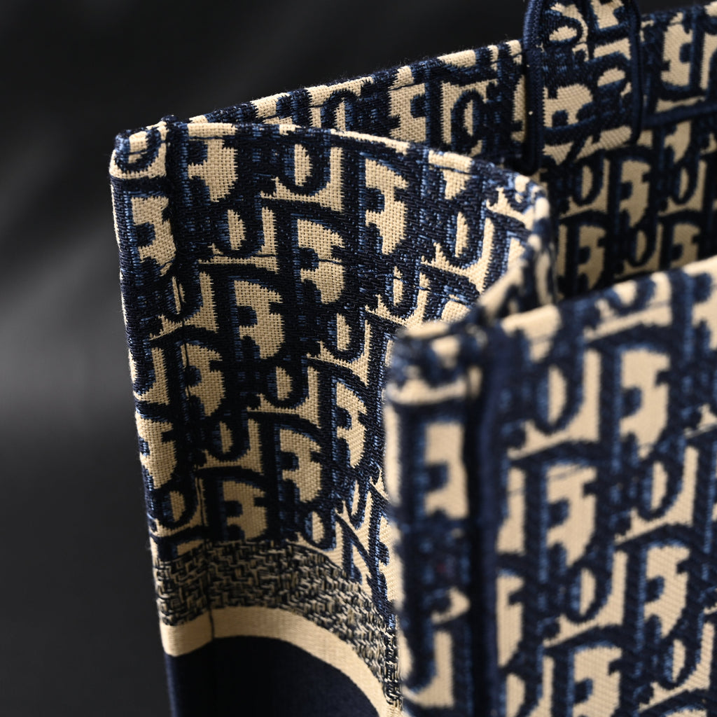 Christian Dior Large Book Tote – Blue Oblique Embroidery - Navy Blue — view 10