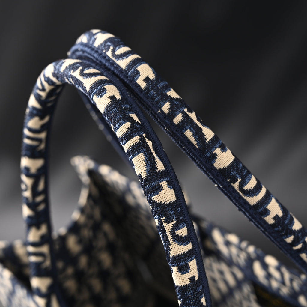 Christian Dior Large Book Tote – Blue Oblique Embroidery - Navy Blue — view 13
