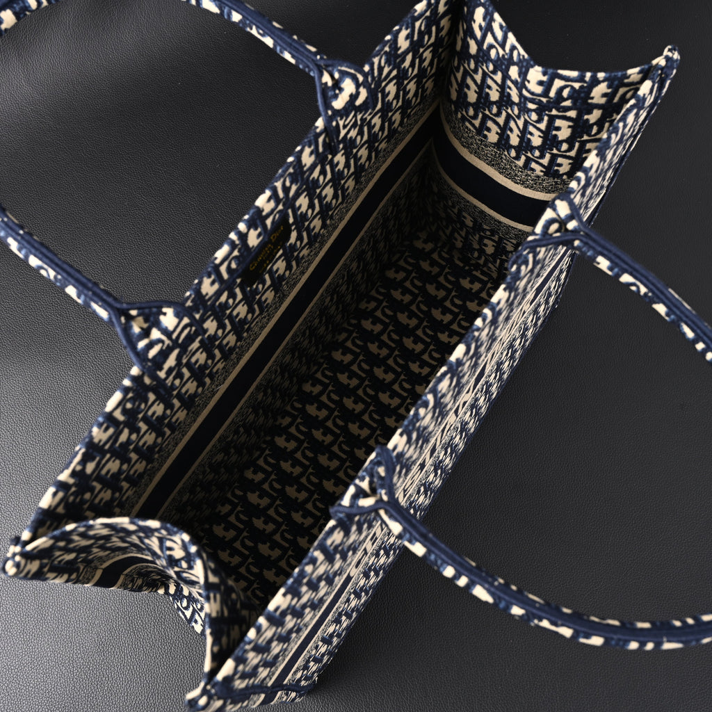 Christian Dior Large Book Tote – Blue Oblique Embroidery - Navy Blue — view 14