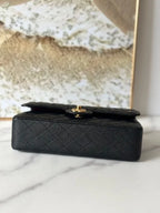 Chanel Classic Flap Bag Medium Gold Hardware — view 4