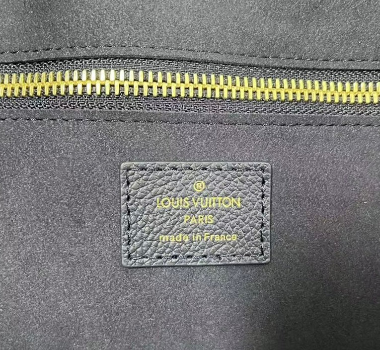 Louis Vuitton Neverfull MM Navy Blue Tote Bag — view 8