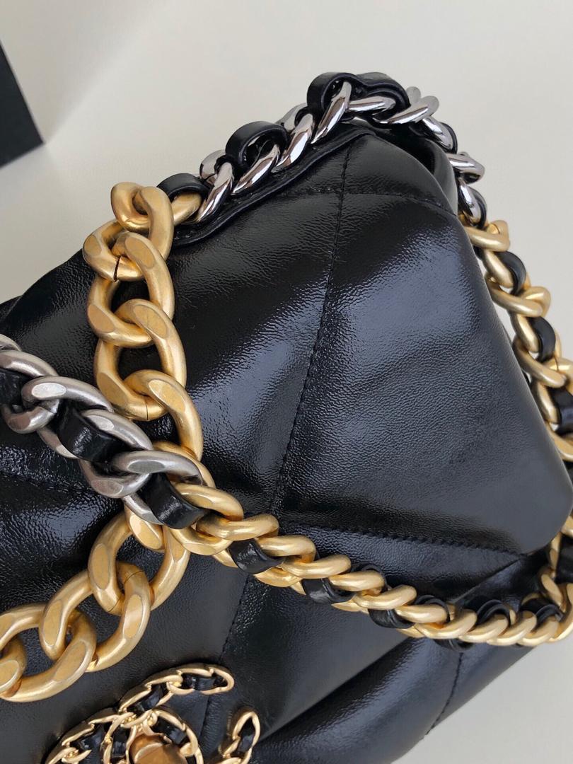 Chanel 19 Large Flap Bag Black — view 7