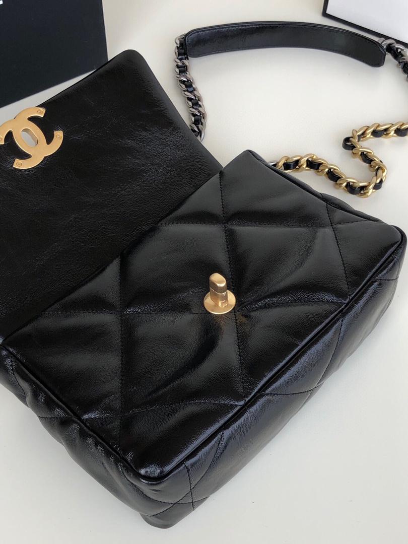 Chanel 19 Large Flap Bag Black — view 6