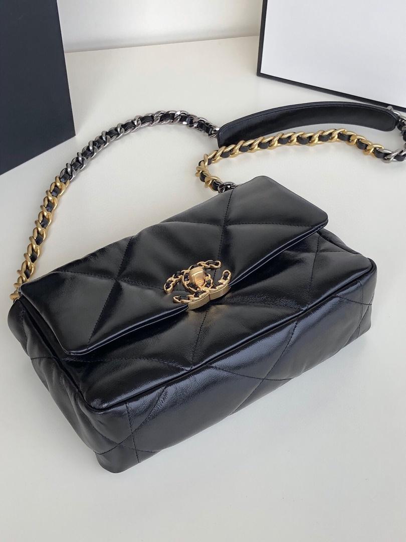 Chanel 19 Large Flap Bag Black — view 4