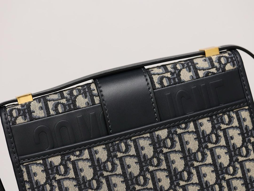 Dior 30 Montaigne Bag Oblique Blue Jacquard — view 7
