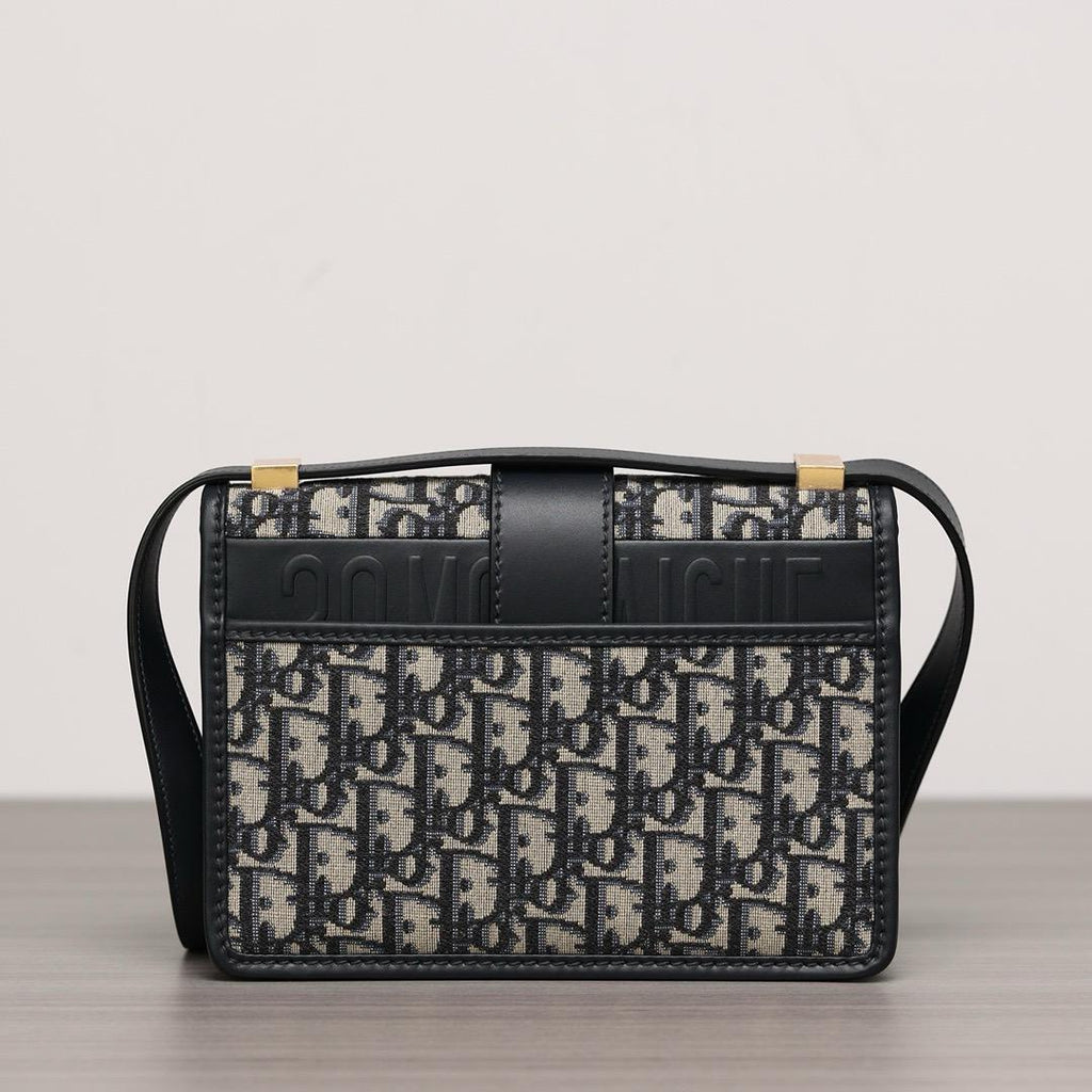Dior 30 Montaigne Bag Oblique Blue Jacquard — view 4