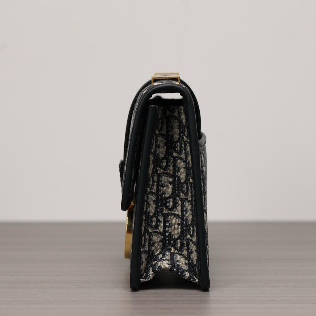 Dior 30 Montaigne Bag Oblique Blue Jacquard — view 5