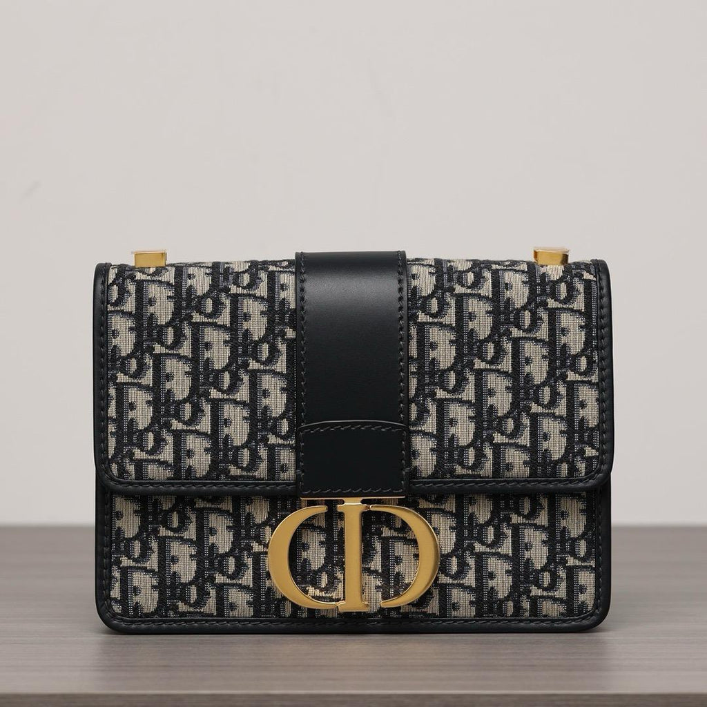 Dior 30 Montaigne Bag Oblique Blue Jacquard — view 1