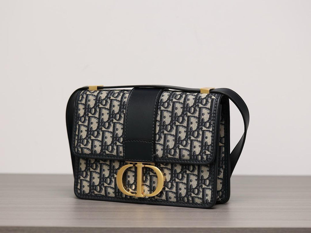 Dior 30 Montaigne Bag Oblique Blue Jacquard — view 3