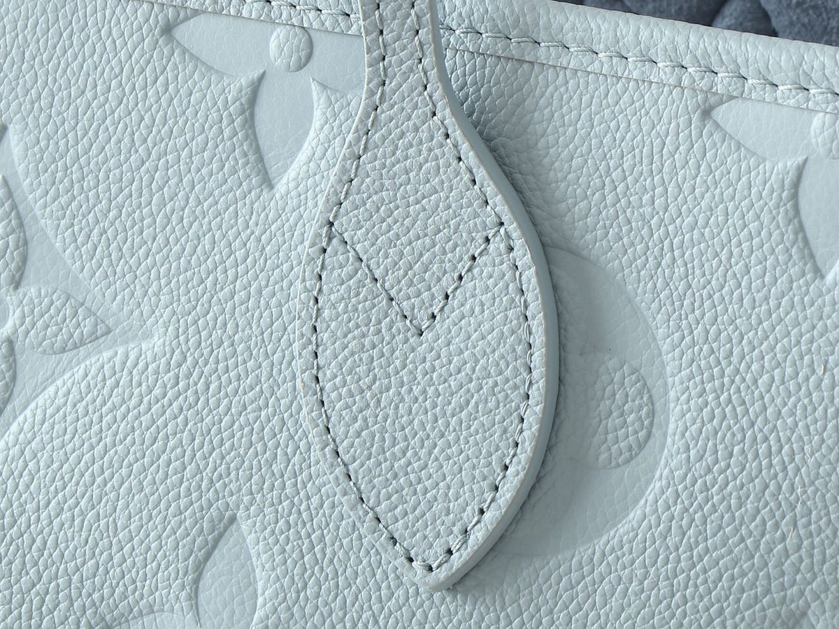 Louis Vuitton Neverfull MM Blue Hour Tote Bag — view 7