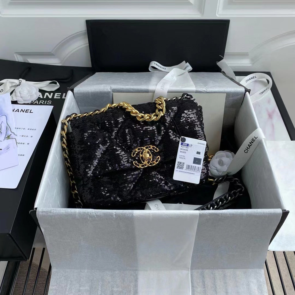 Chanel Sequin 19 Flap Bag Black — view 1