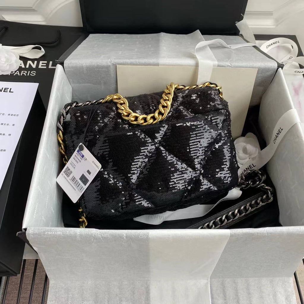 Chanel Sequin 19 Flap Bag Black — view 2