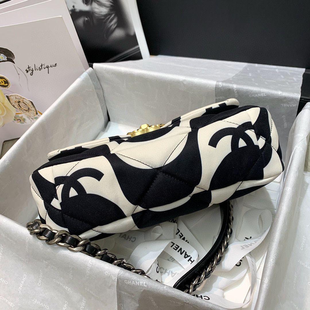 Chanel 19 Flap Bag Medium Black Ecru - Ecru and Black — view 11